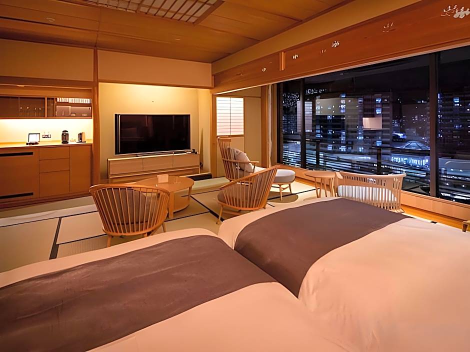 Takarazuka Onsen Hotel Wakamizu