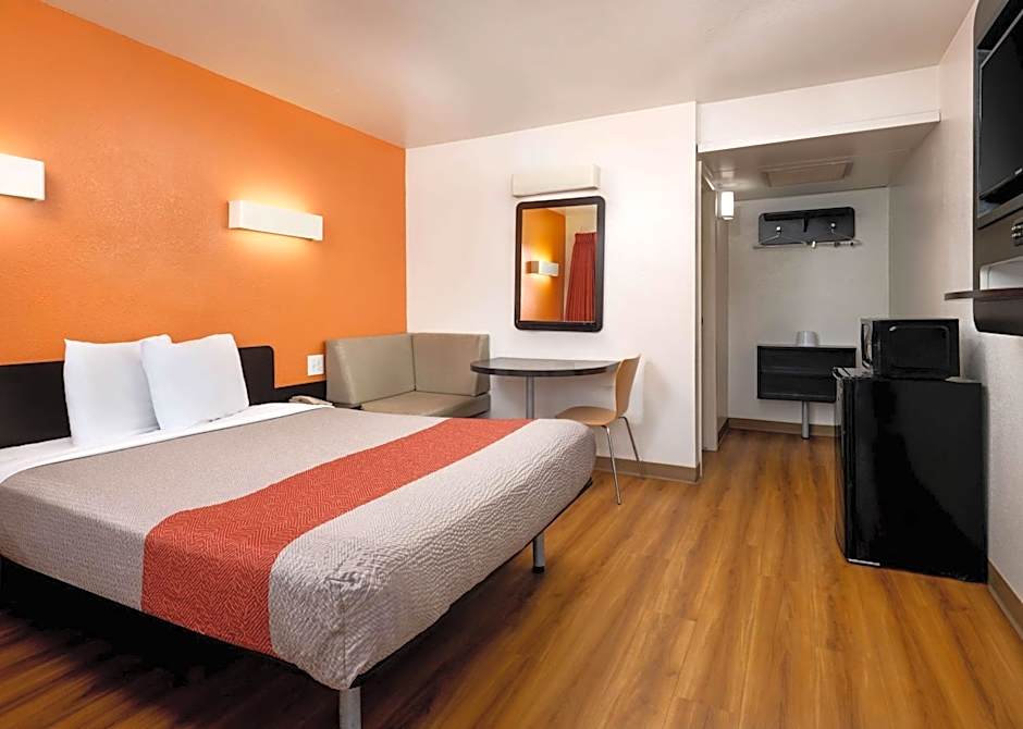 Motel 6 Pismo Beach