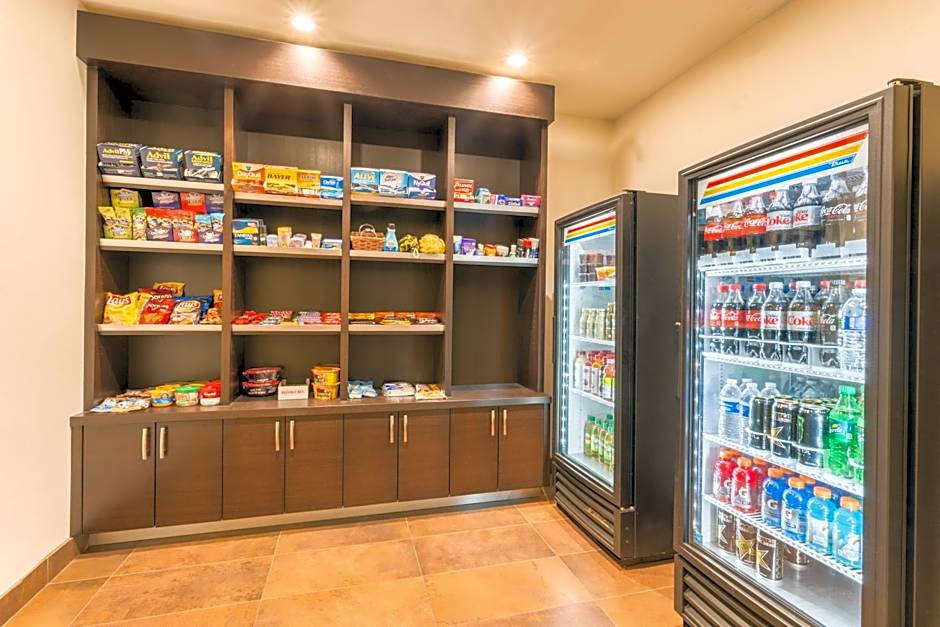 Holiday Inn Express Hotel & Suites Manteca By IHG