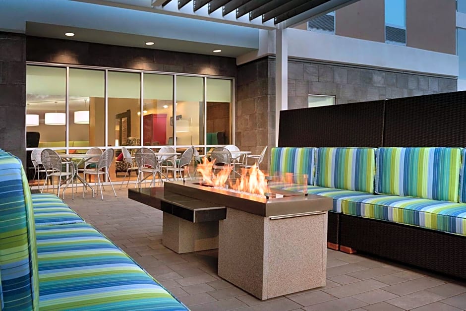 Home2 Suites by Hilton Minneapolis / Roseville, MN