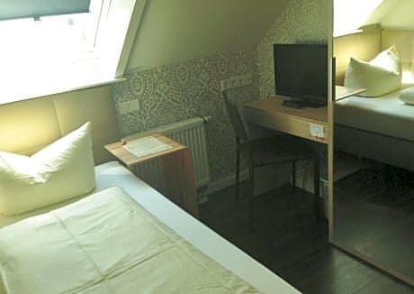 Economy Single Room