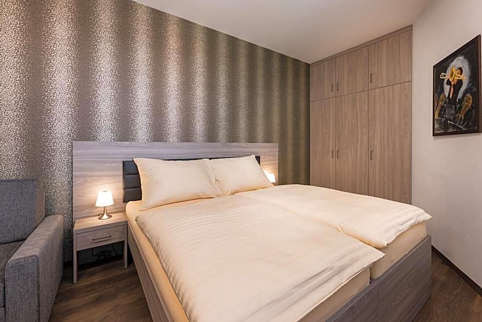 Barok Hotel and Apartments