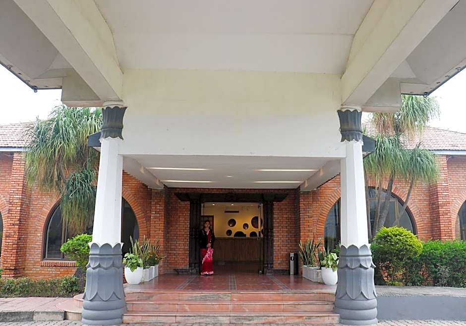 Hotel Lumbini Garden New Crystal