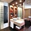 Olivia Plaza Hotel