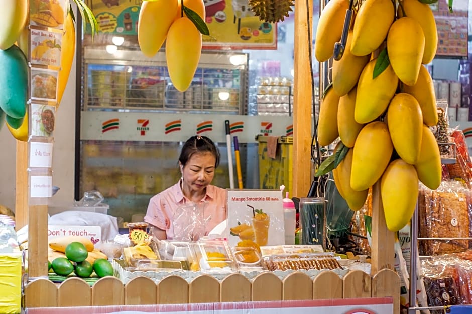 Family Hub@Pratunam 2-Group 4 Min 3n FREE Airport