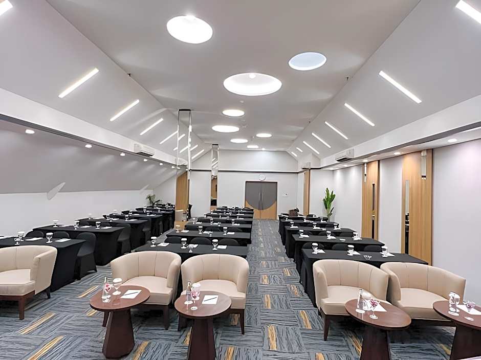 J4 Hotels Legian