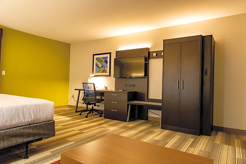 Holiday Inn Express Columbus - Dublin