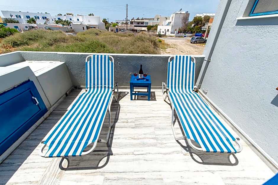 Lunar Seaside Hotel