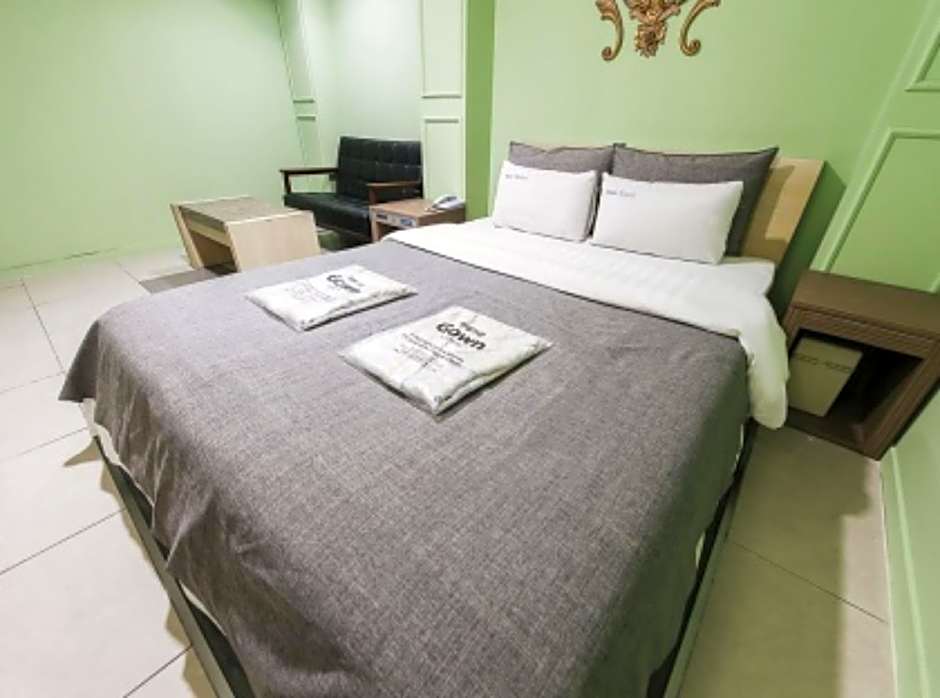 Mate Hotel