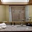 Wingate by Wyndham Houston / Willowbrook