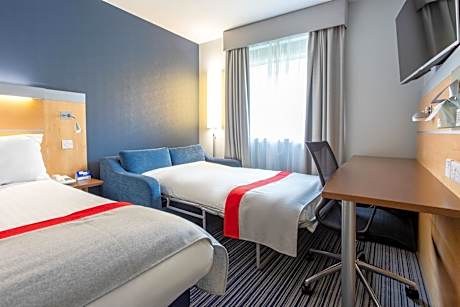 Standard Double Room with Sofa Bed and Free Hot Breakfast