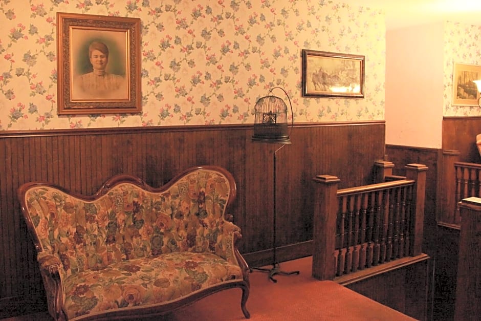 The Winter Inn
