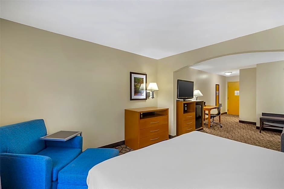 Best Western Plus Richmond Hill Inn