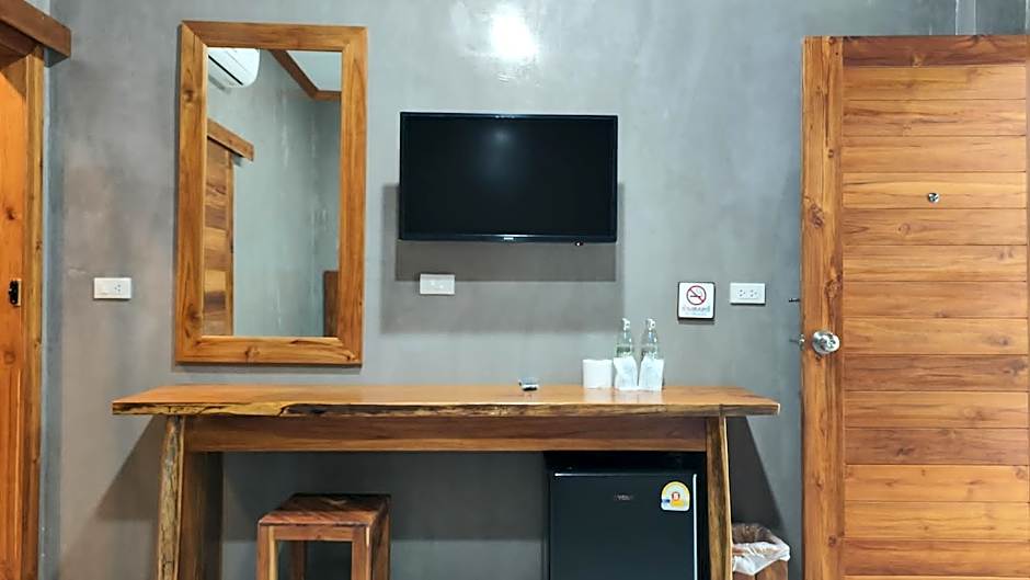 Thongphaphum Place
