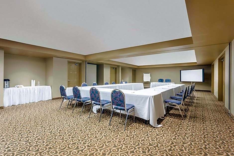 Super 8 by Wyndham Abbotsford BC