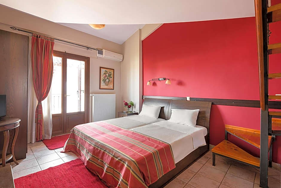 Photo 1 of 10 of Quintuple Room
