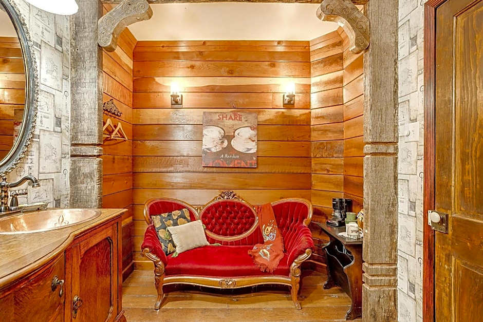 The Gallery House Boutique Hotel