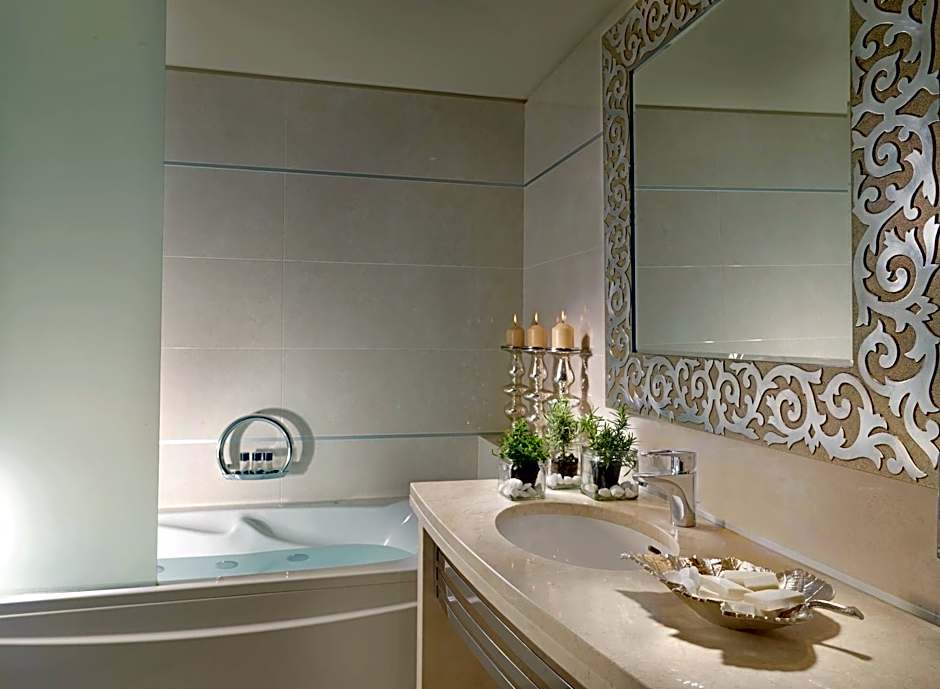 Divani Apollon Suites