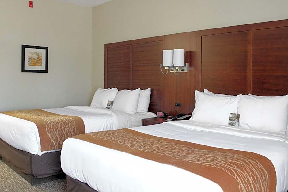 Comfort Inn & Suites