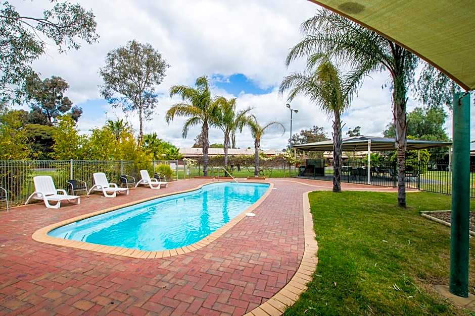 Sportslander Motor Inn