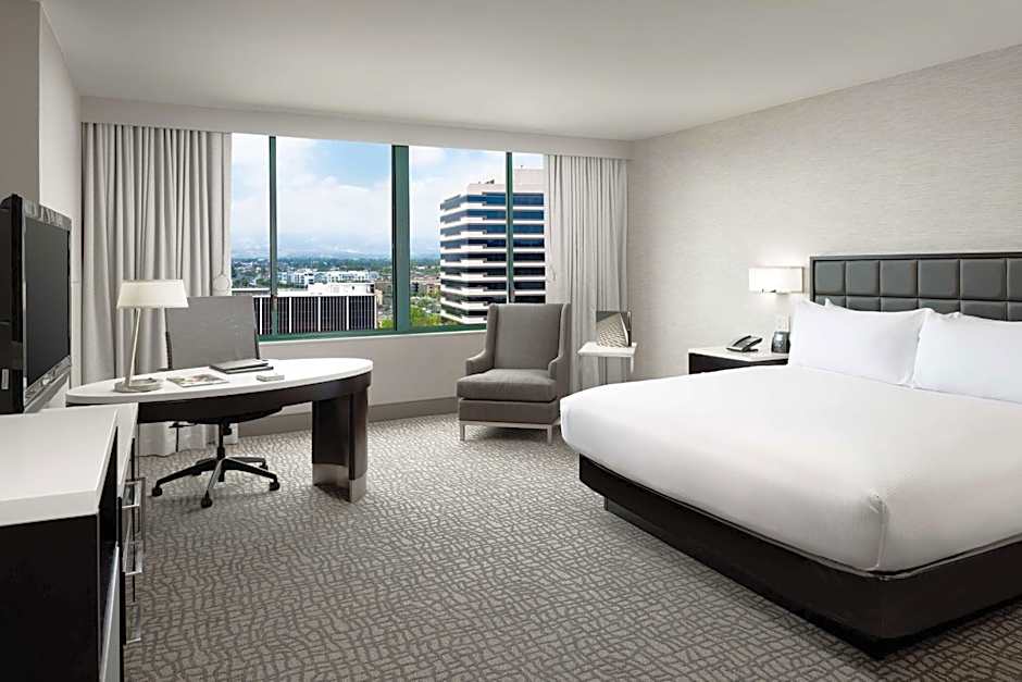 Hilton Woodland Hills/Los Angeles