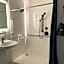 BLU-Tique, Akron, a Tribute Portfolio Hotel