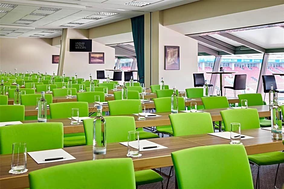 The Curve Hotel BayArena