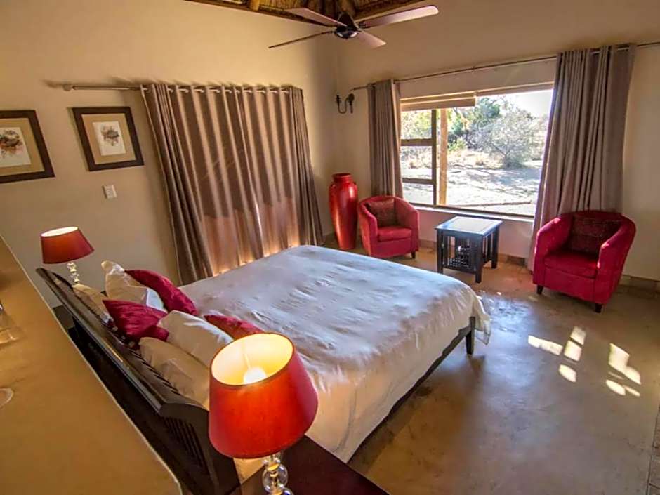 Zebula Golf and Wildlife Estate - Jackals Call Pax 8 - Moi Signature Luxury villa