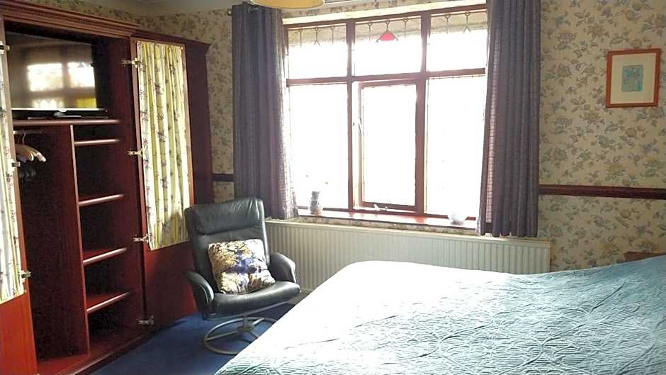 Hollingworth Lake Guest House Room Only Accommodation
