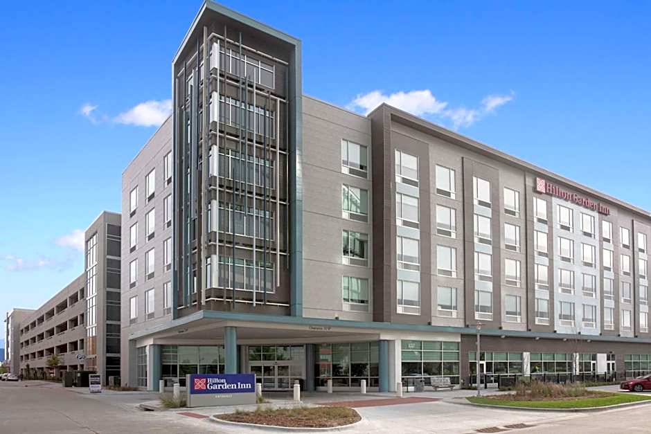 Hilton Garden Inn Omaha Aksarben Village