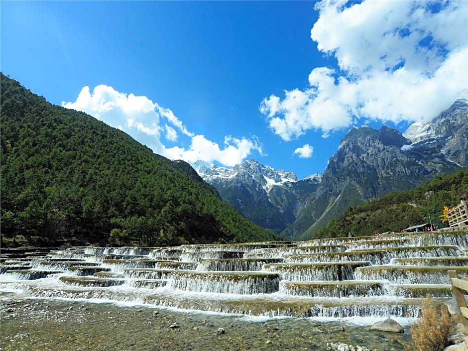 Lijiang E-Outfitting Boutique Hotel