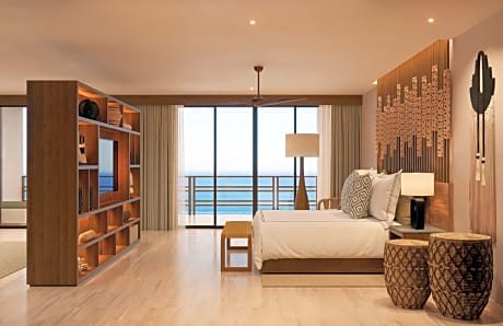 Preferred Club Master Suite Swim Out Ocean Front