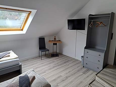 Classic Quadruple Room