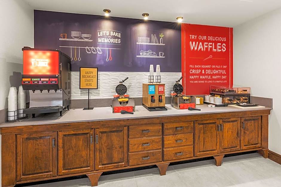 Hampton Inn By Hilton & Suites Fairbanks