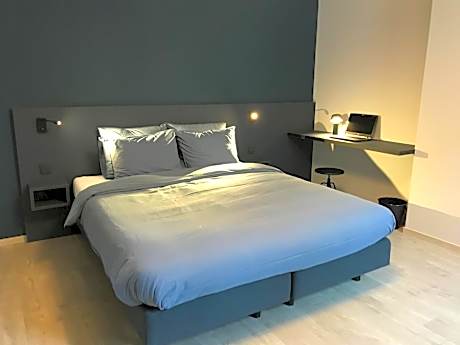 King Room with Garden View