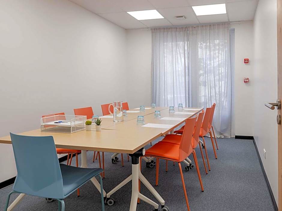 ibis Lyon Caluire Cite Internationale