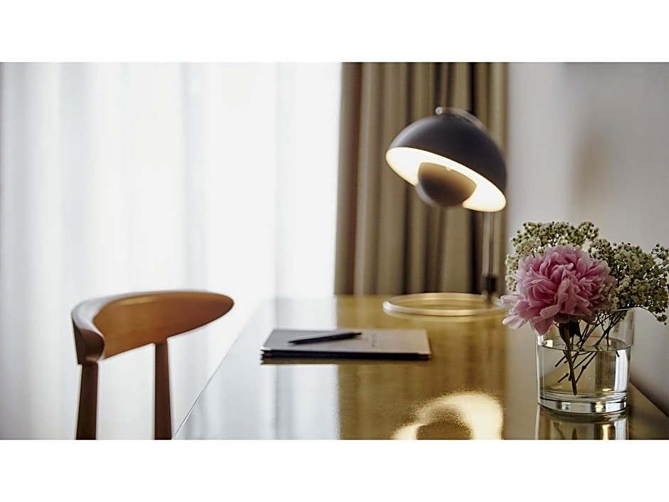9Hotel Republique