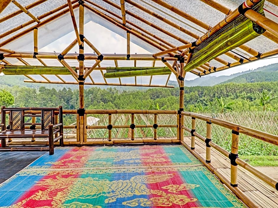 OYO Homes 90850 Cibeunying Eco Tourism Homestay Cibodas Maribaya 2