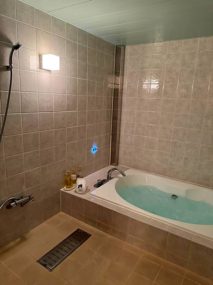 Dai Tokyo (Adult Only)