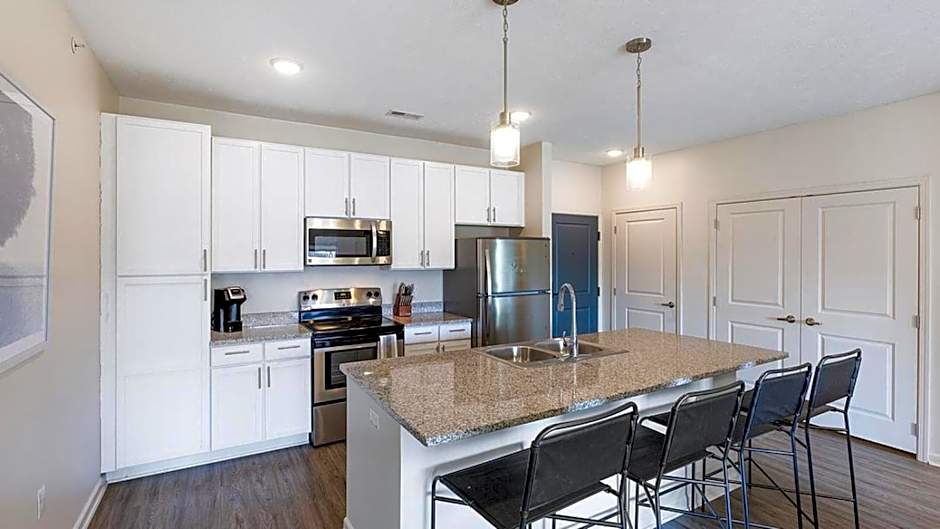 Landing - Modern Apartment with Amazing Amenities (ID8168X67)