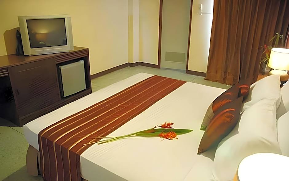 Dee Ma Hotel