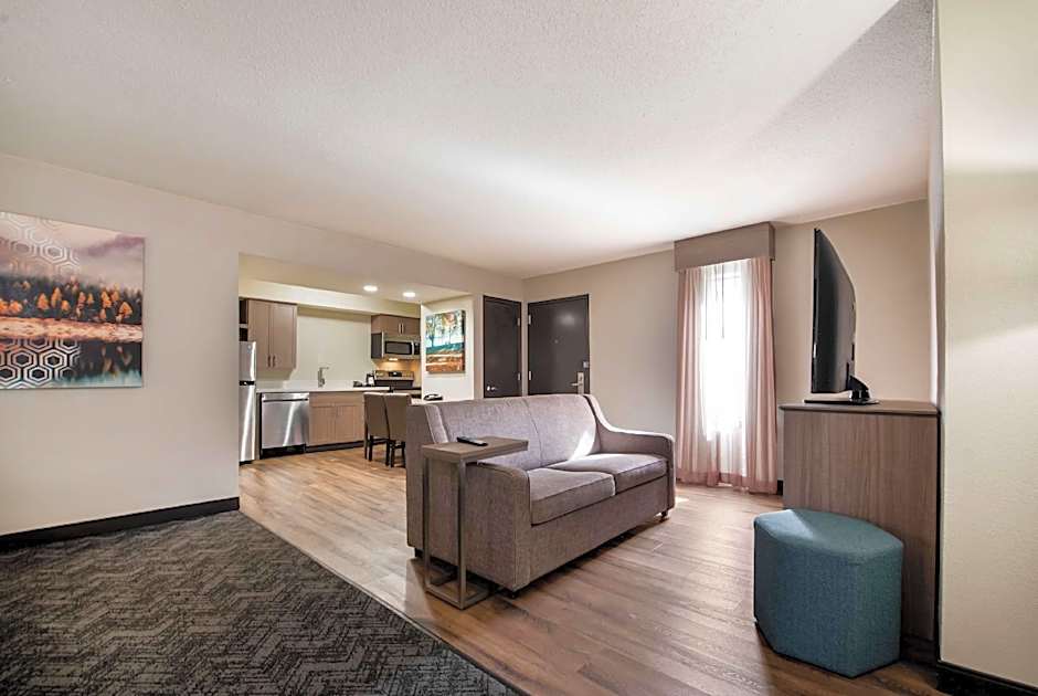 Best Western Fishkill Inn & Suites
