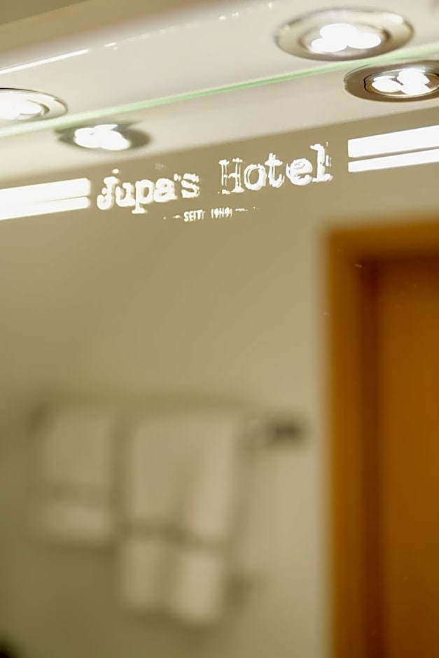 Jupa's Hotel