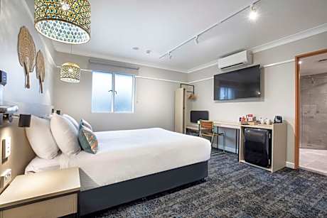 Queen Room
