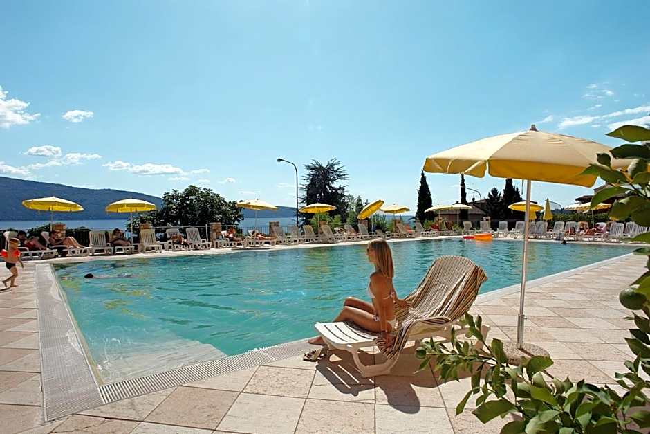 Residence Borgo Dei Limoni - Appartamenti con Garage