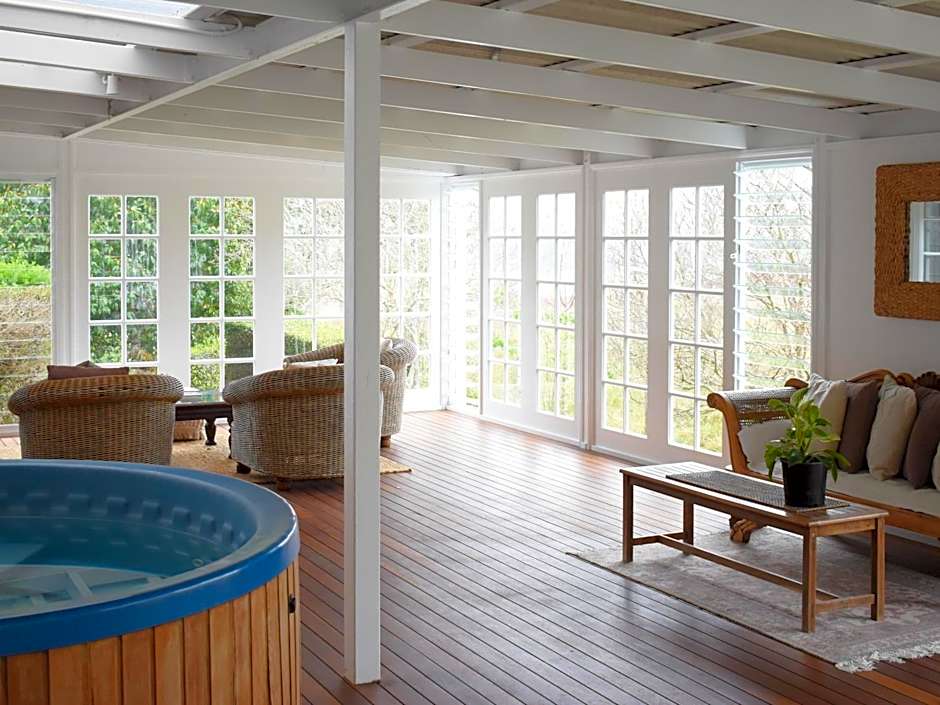 Maleny Homestead & Cottage