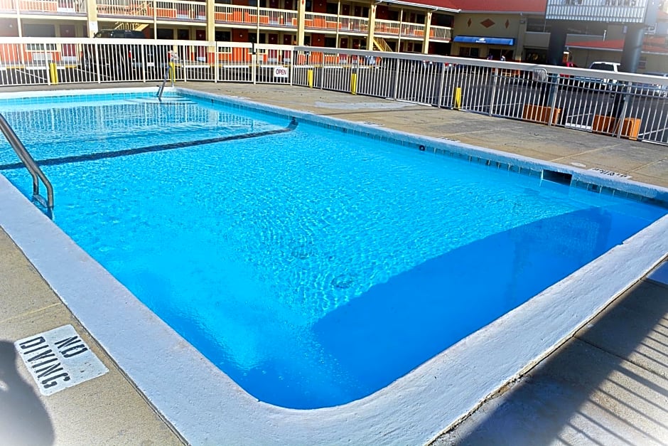 Days Inn by Wyndham Jacksonville NC