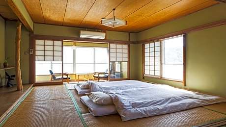 Seaside Katsuragahamaso