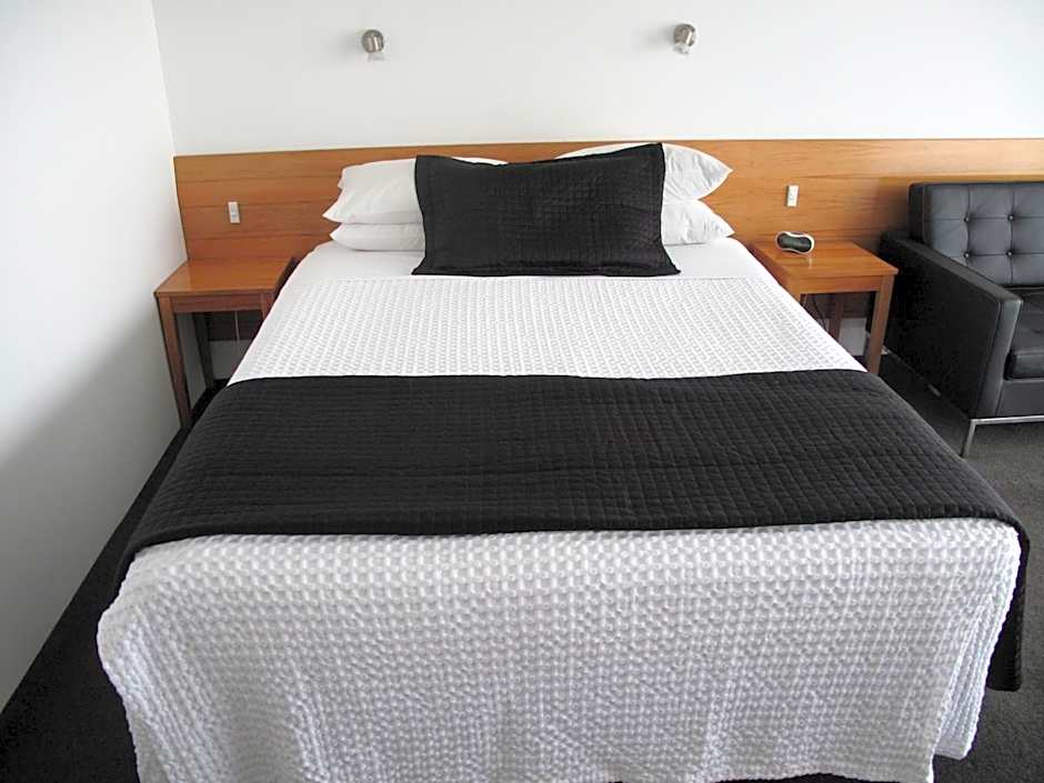 Auto Lodge Motor Inn