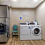 Hampton Inn & Suites Atlanta Airport West/Camp Creek Parkway